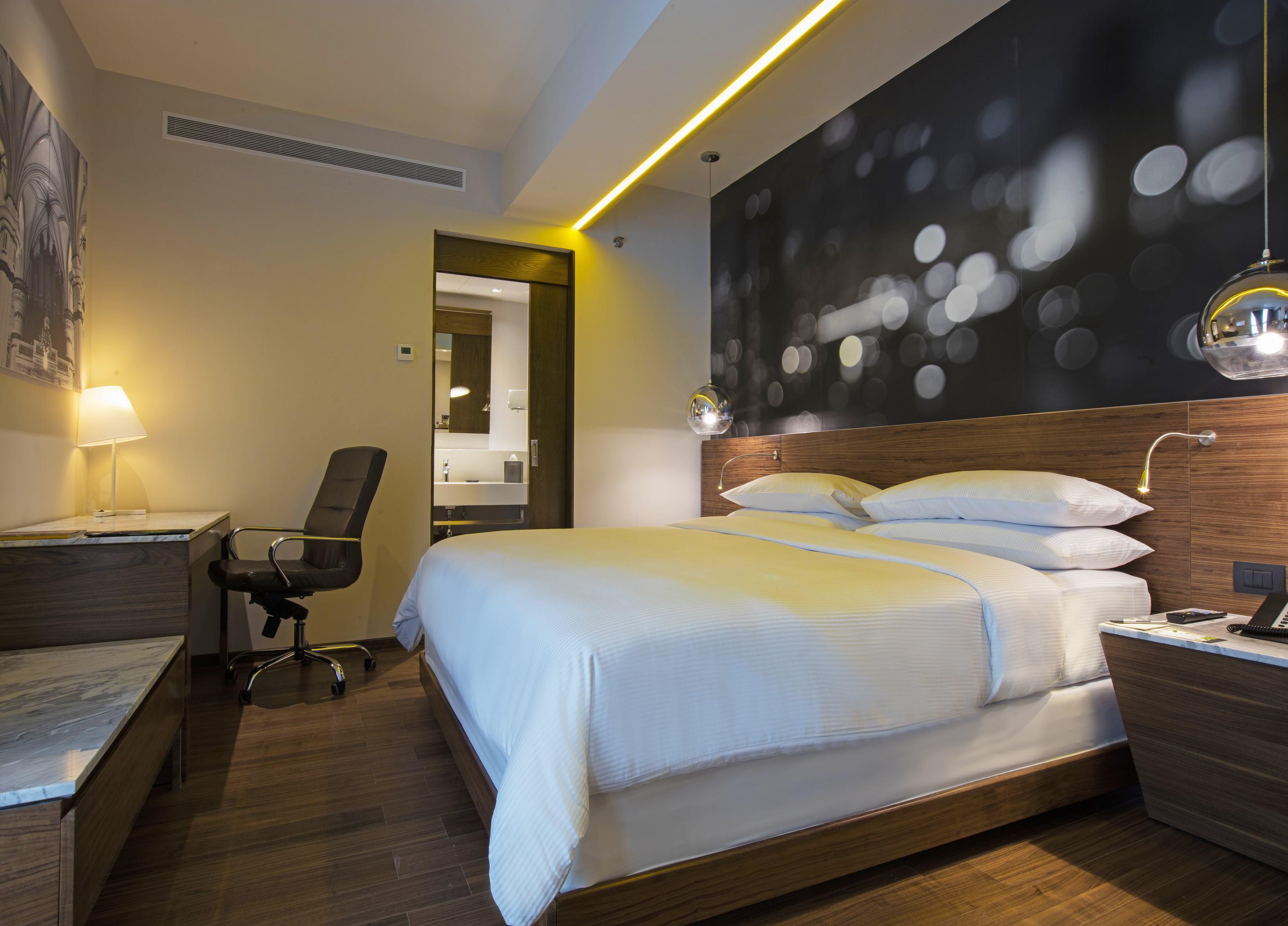 Krystal Urban Guadalajara Hotel Luaran gambar