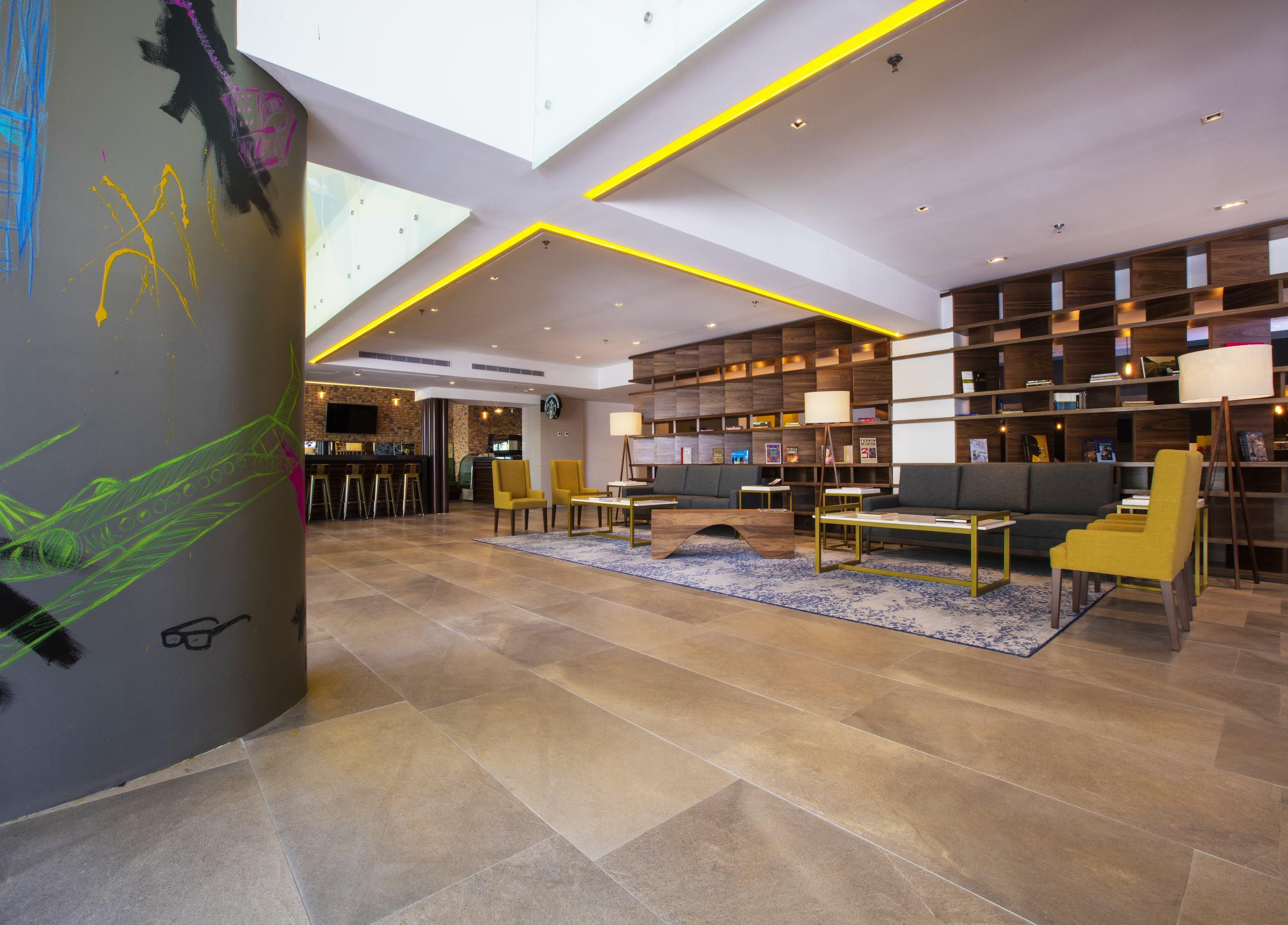 Krystal Urban Guadalajara Hotel Luaran gambar