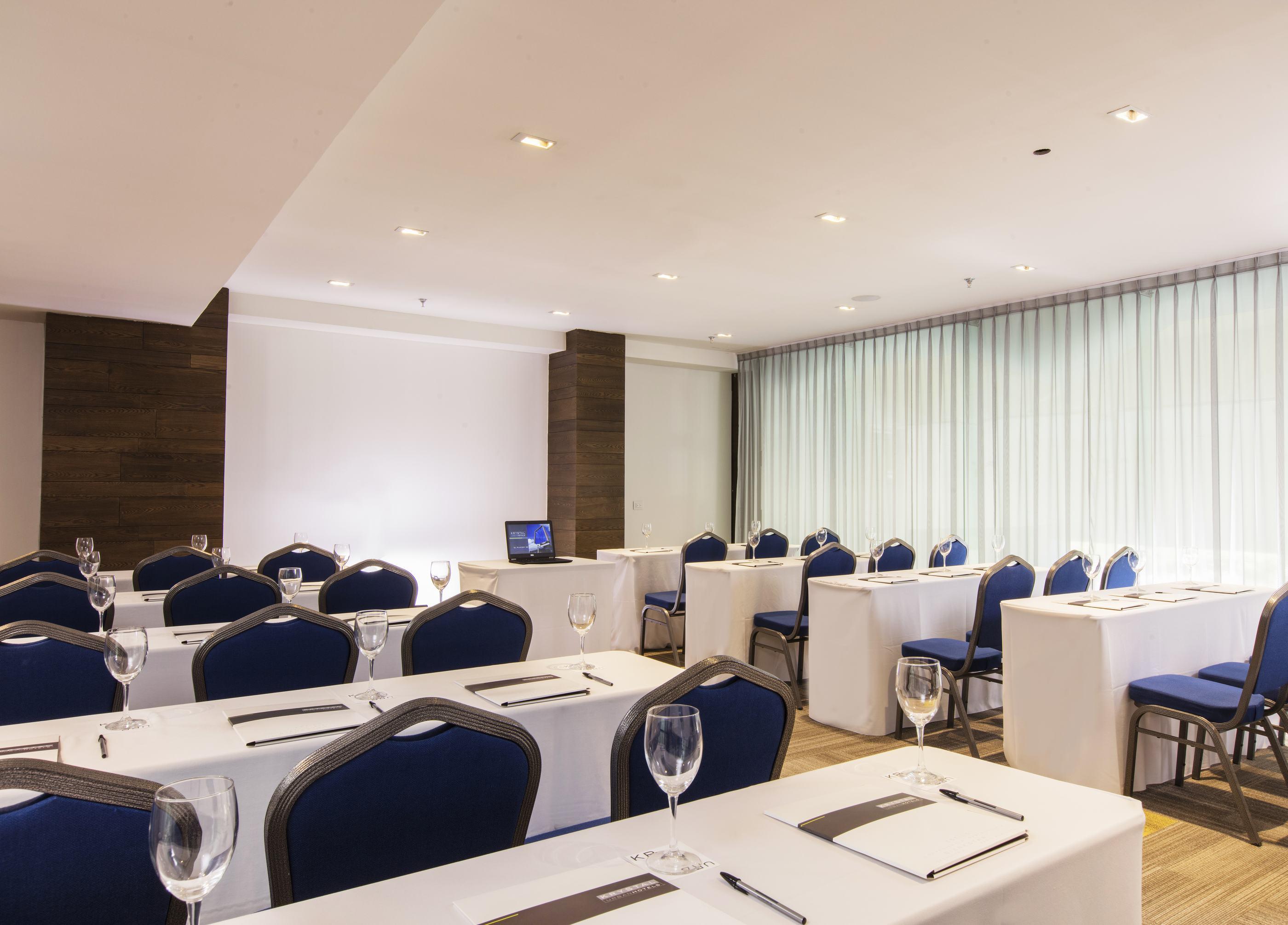 Krystal Urban Guadalajara Hotel Luaran gambar