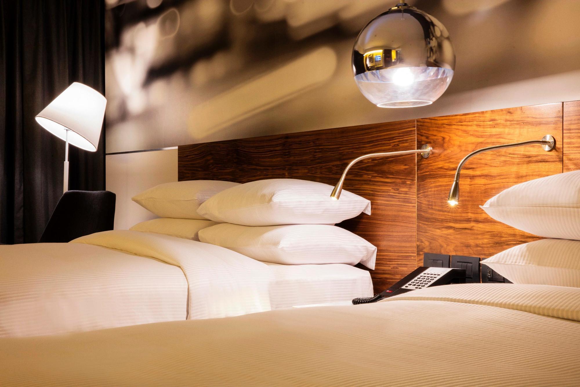 Krystal Urban Guadalajara Hotel Luaran gambar